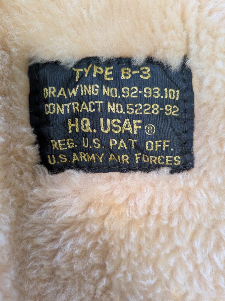 京都　シープスキンジャケット修理のご紹介です。