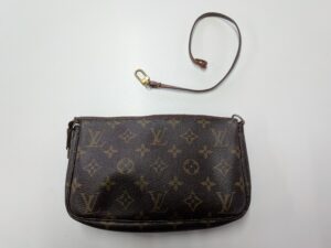 京都　Louis Vuittonバッグ修理　ショルダーベルト新規作成のご紹介です。