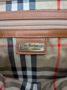 京都　バーバリー　バッグ修理のご紹介です。