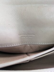 京都　ボッテガ・ヴェネタのお財布修理のご紹介です。